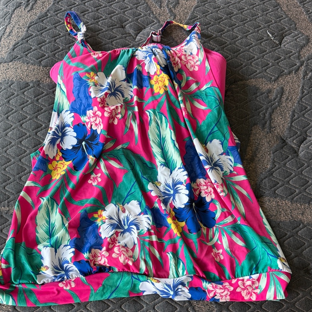 Women’s Floral Tankini Top - Pink Tropical Print